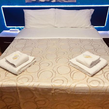 When In Rome Accommodation Экстерьер фото